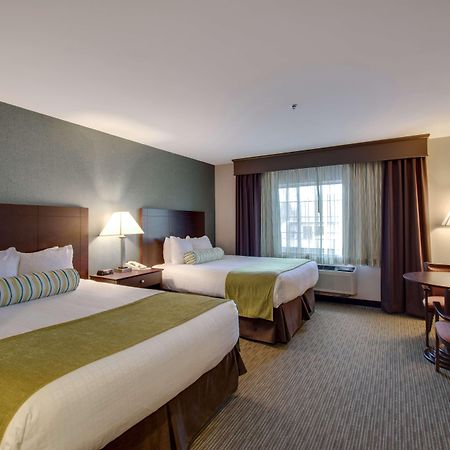 Best Western Plus, The Inn At Hampton Exteriör bild