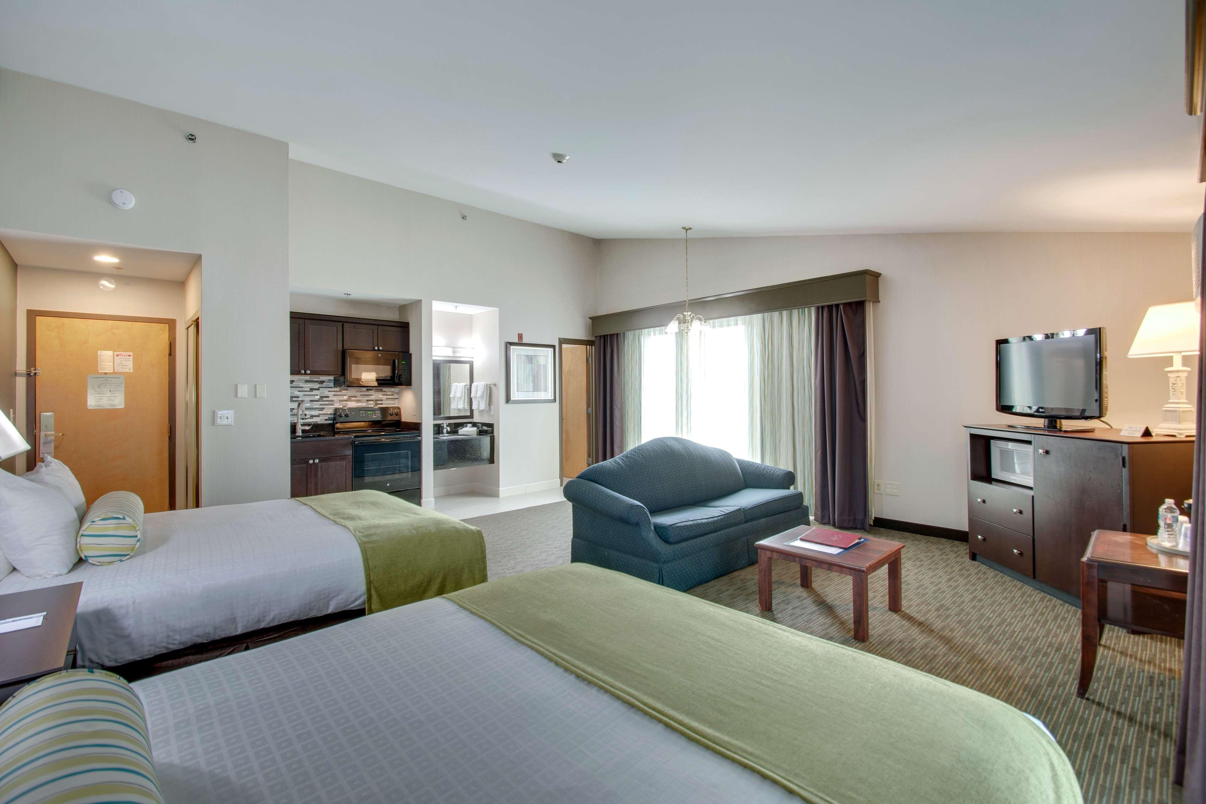 Best Western Plus, The Inn At Hampton Exteriör bild