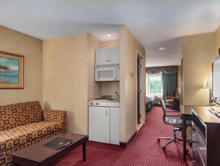 Best Western Plus, The Inn At Hampton Exteriör bild