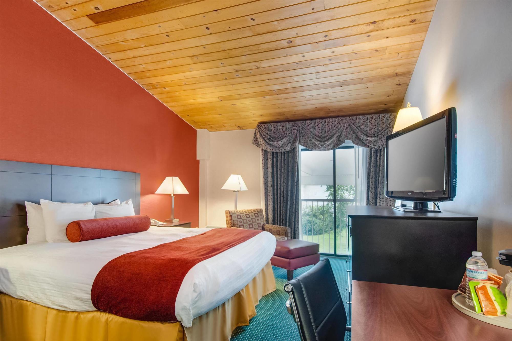 Best Western Plus, The Inn At Hampton Exteriör bild
