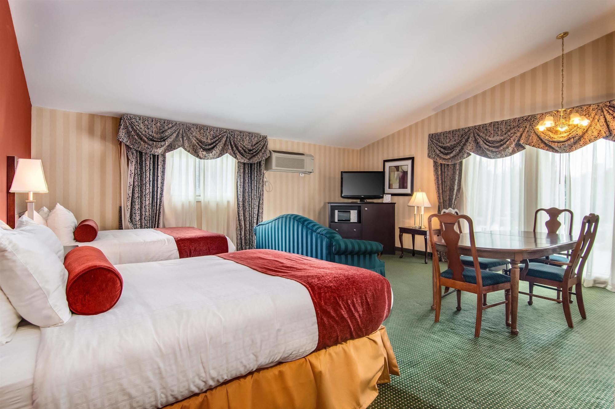 Best Western Plus, The Inn At Hampton Exteriör bild