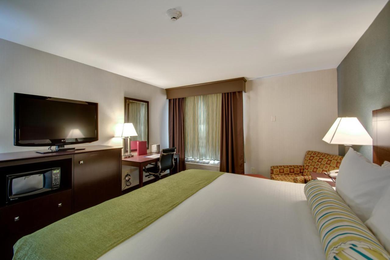 Best Western Plus, The Inn At Hampton Exteriör bild