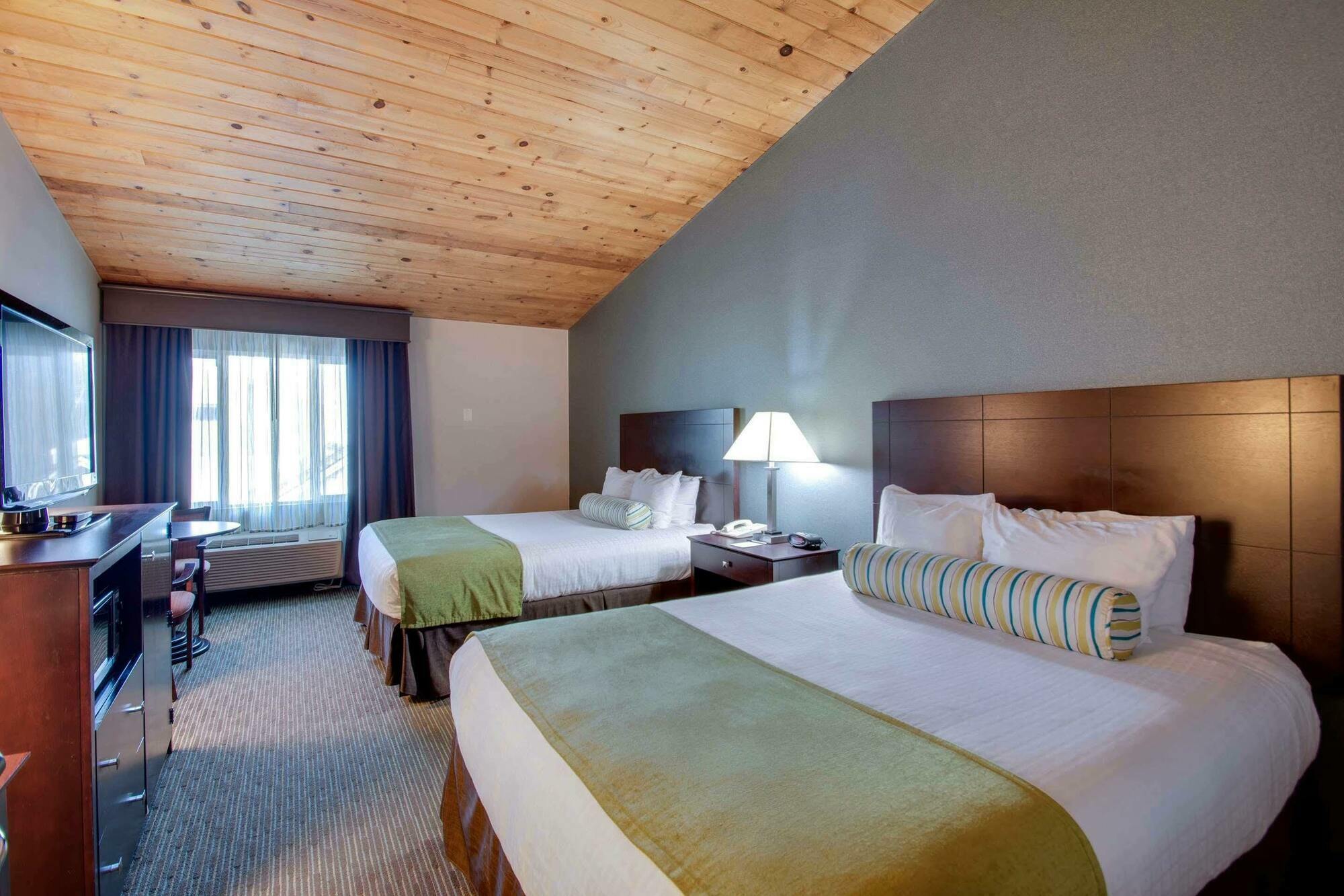 Best Western Plus, The Inn At Hampton Exteriör bild